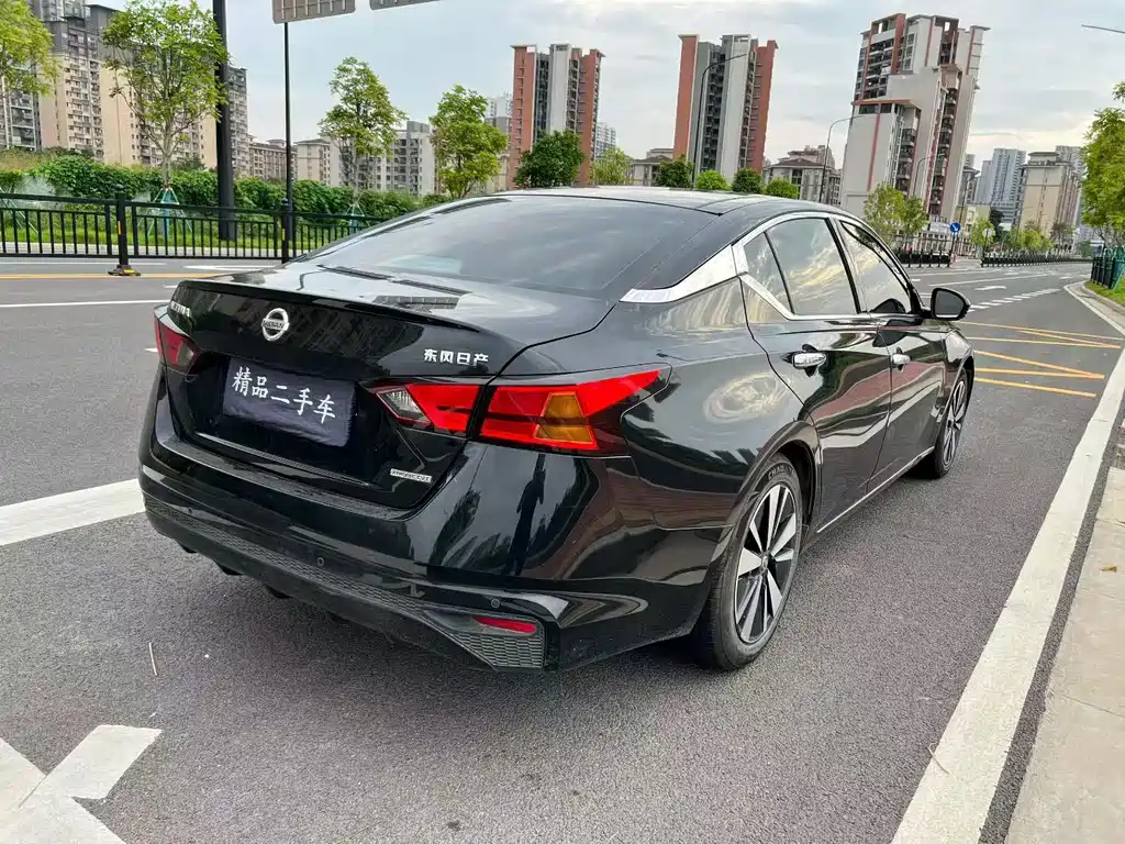 Nissan Teana — миниатюра 6