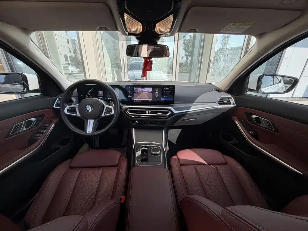 BMW 3 Series — миниатюра 8