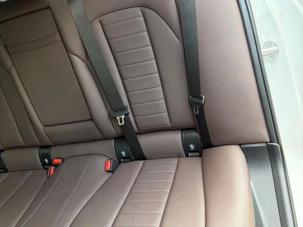 BMW 3 Series — миниатюра 8