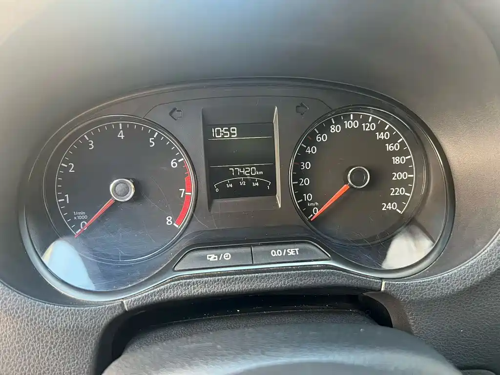 Volkswagen Polo — миниатюра 8