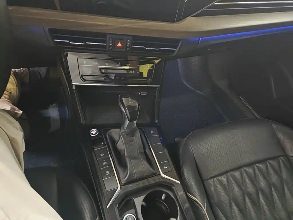 Volkswagen Passat — миниатюра 14