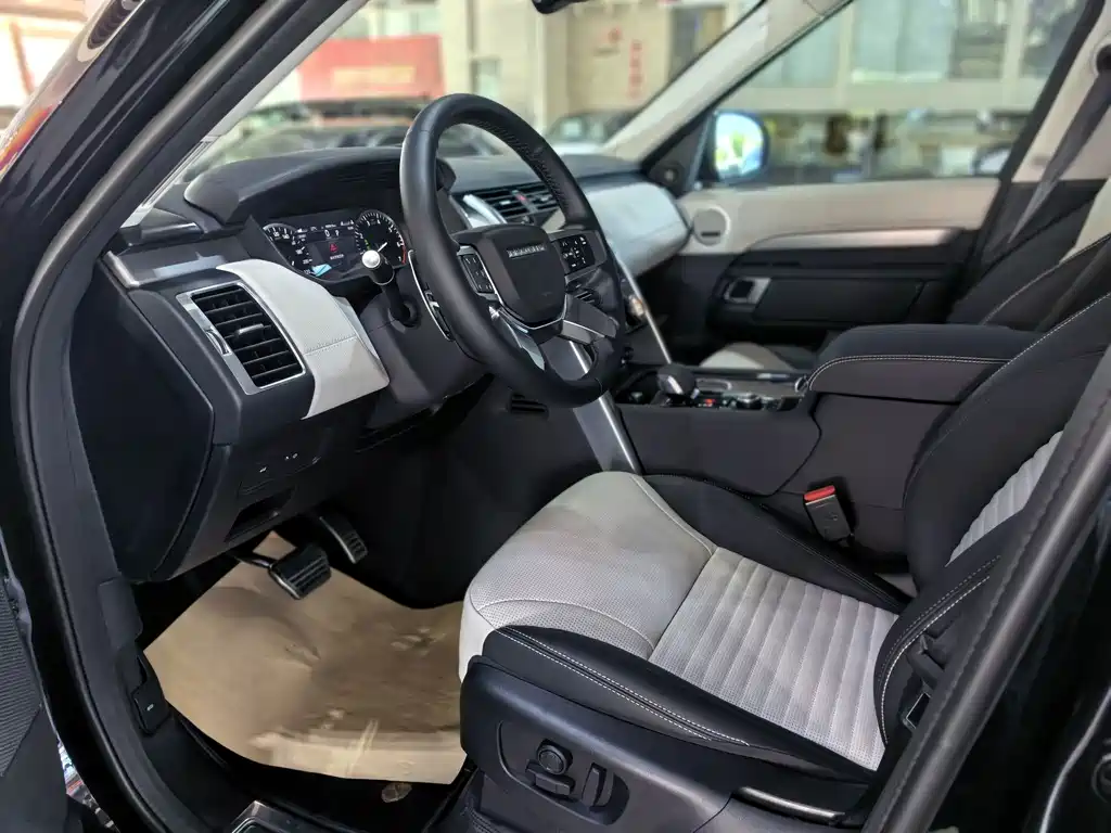 Land Rover Discovery — миниатюра 4