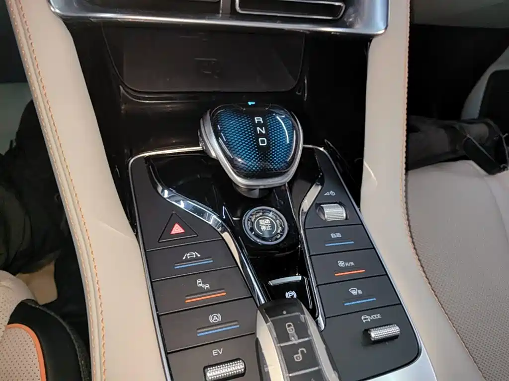 BYD PLUS New Energy — миниатюра 14