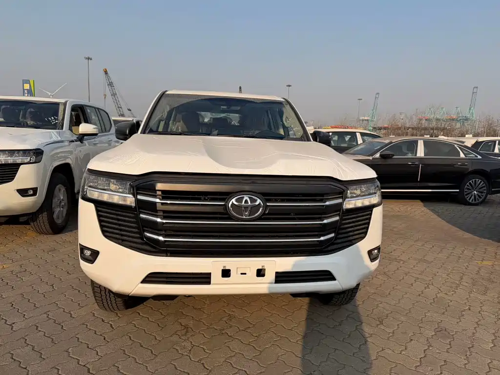 Toyota Land Cruiser 2026 4.0L AT