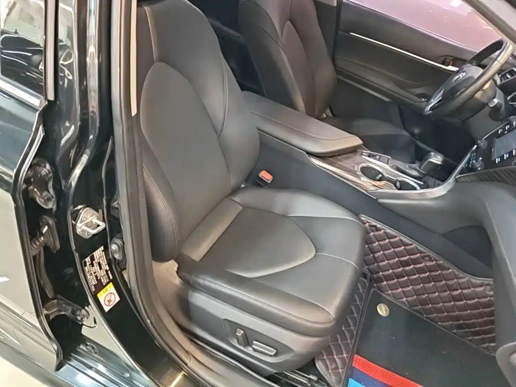 Toyota Camry — миниатюра 25