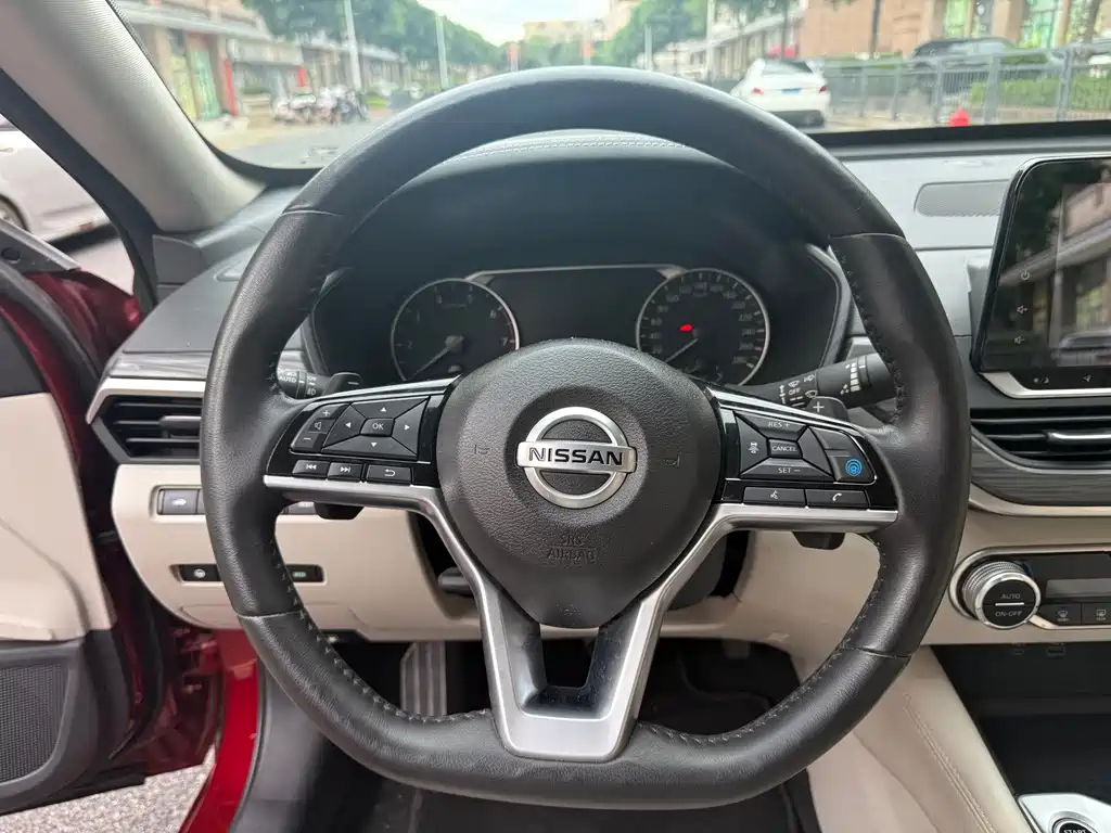 Nissan Teana — миниатюра 9