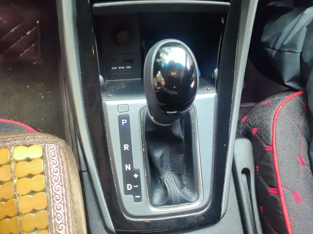 Hyundai Elantra Langdong — миниатюра 10