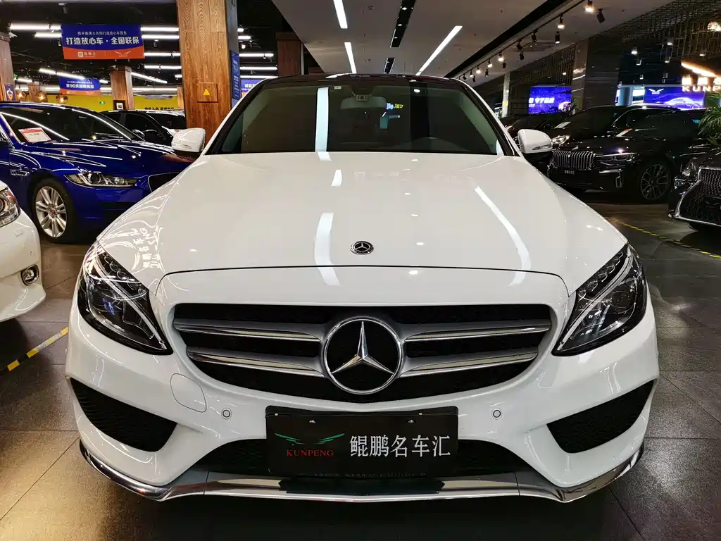 Mercedes-Benz C-Class — миниатюра 2