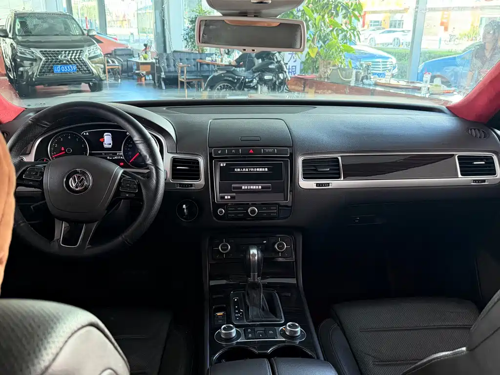Volkswagen Touareg — миниатюра 8