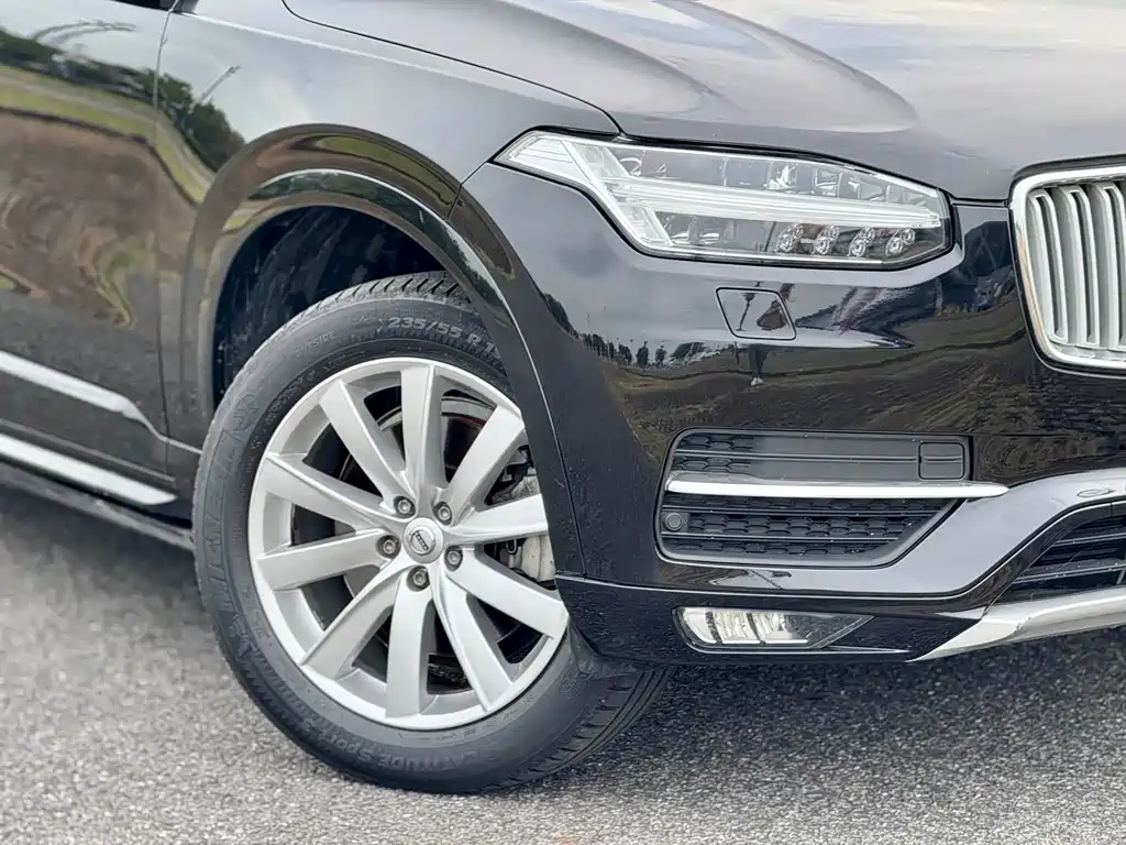 Volvo XC90 — миниатюра 20