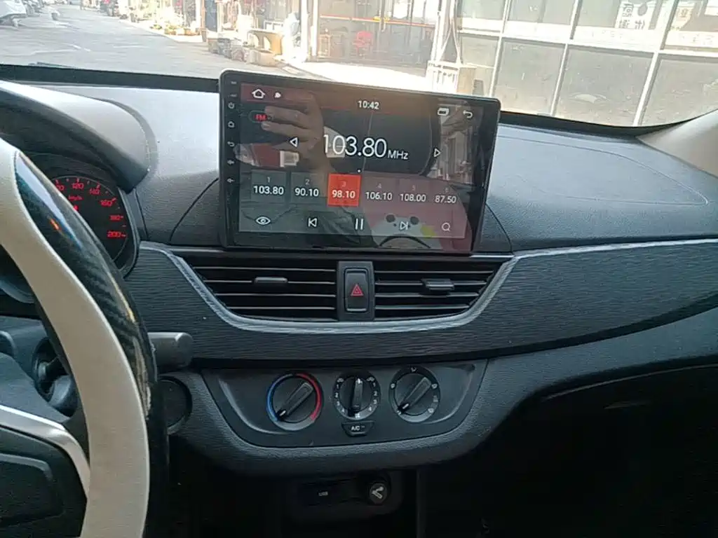 Baojun 310 — миниатюра 13