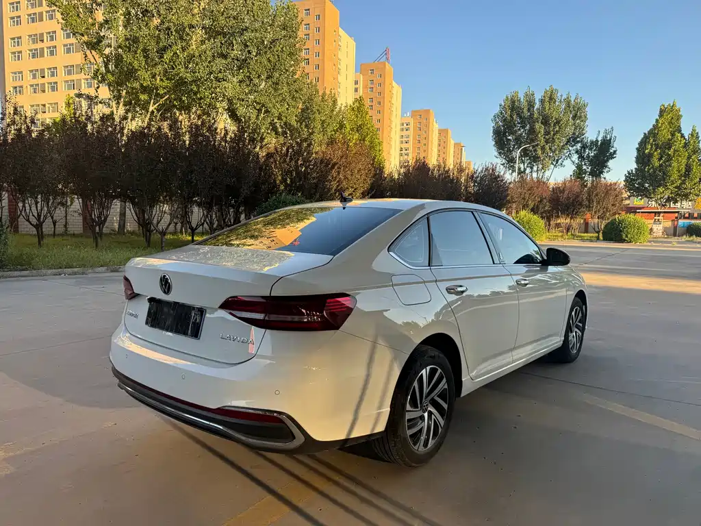 Volkswagen Lavida — миниатюра 14