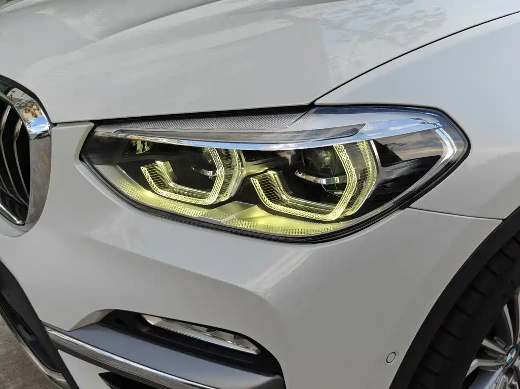 BMW X3 — миниатюра 5