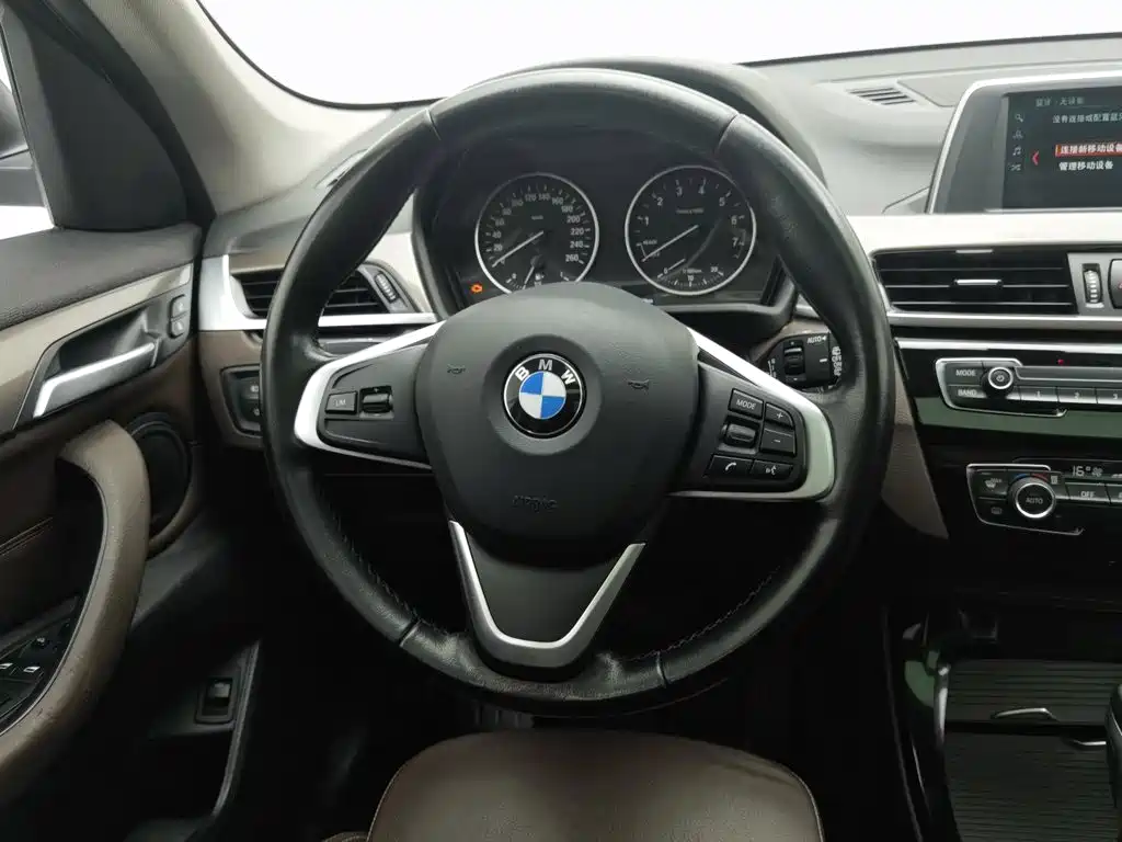 BMW X1 — миниатюра 11