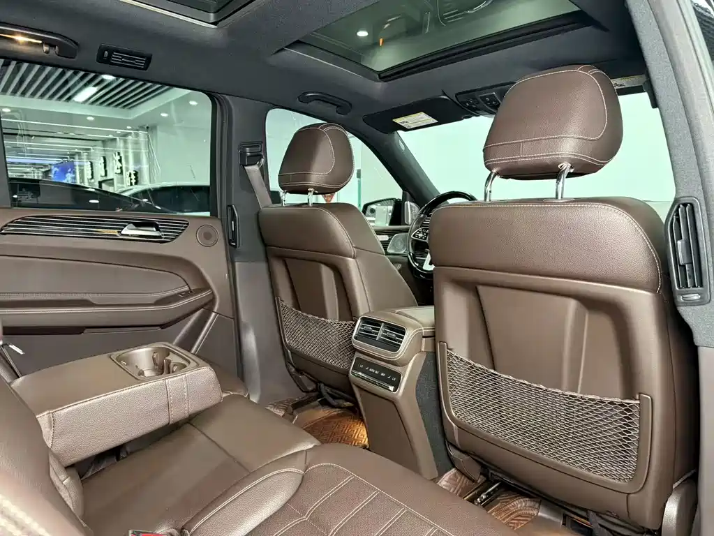 Mercedes-Benz GLS — миниатюра 15