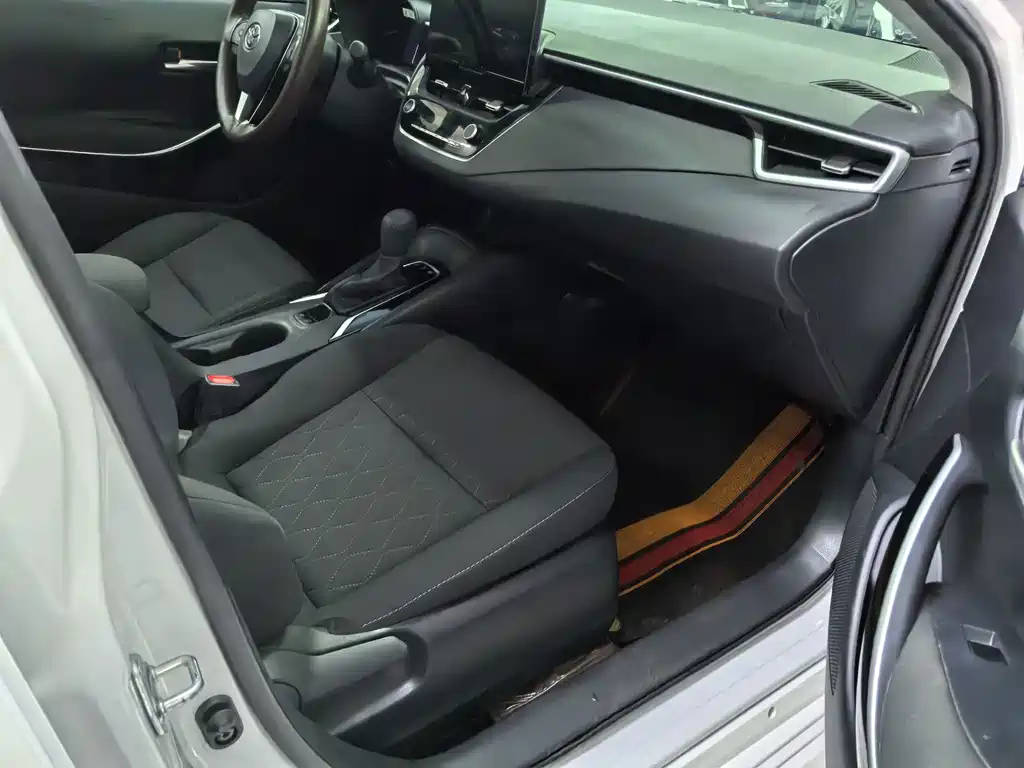 Toyota Corolla — миниатюра 12