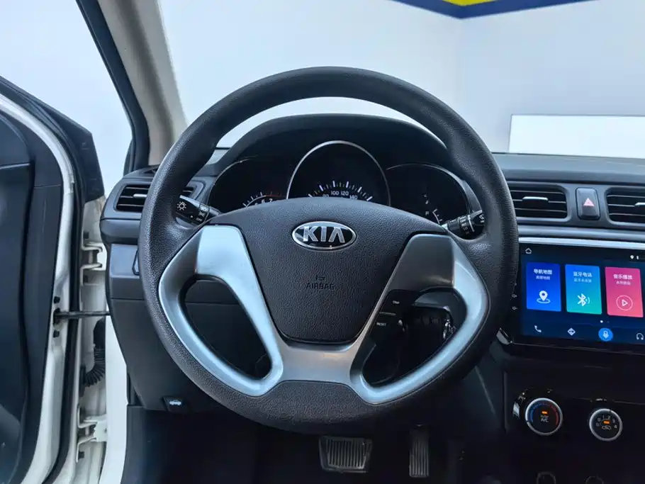 Kia K2 — миниатюра 15