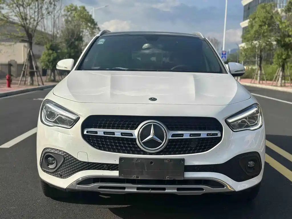 Mercedes-Benz GLA — миниатюра 2
