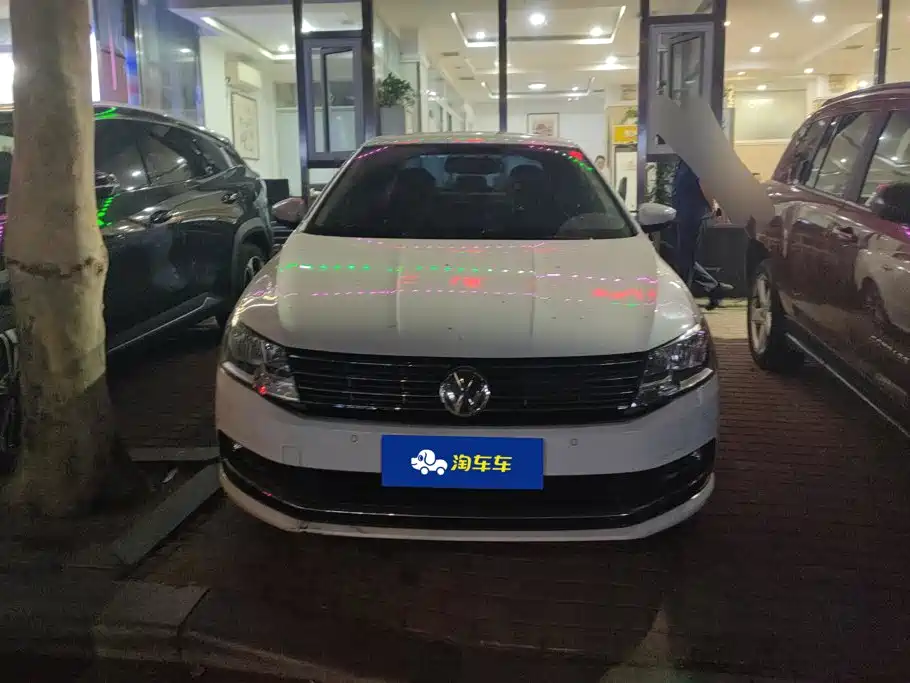 Volkswagen Lavida — миниатюра 2