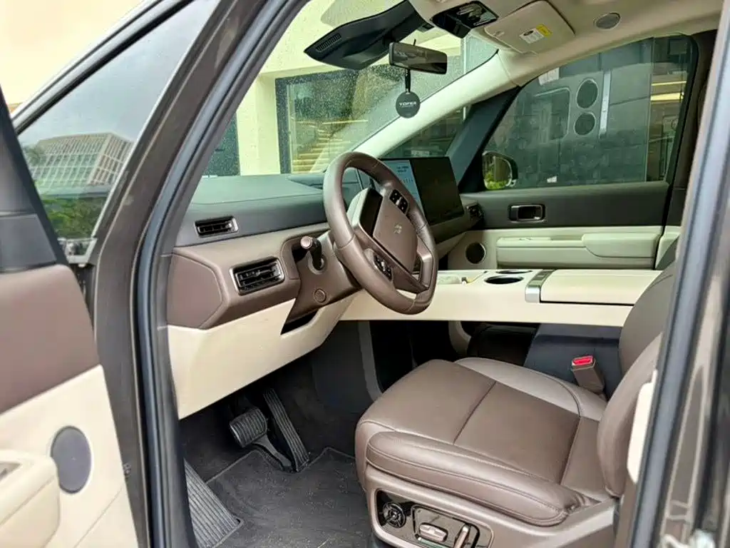 Li Auto Li MEGA — миниатюра 4