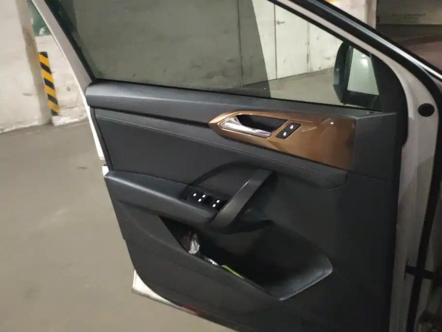 Volkswagen Tharu — миниатюра 7