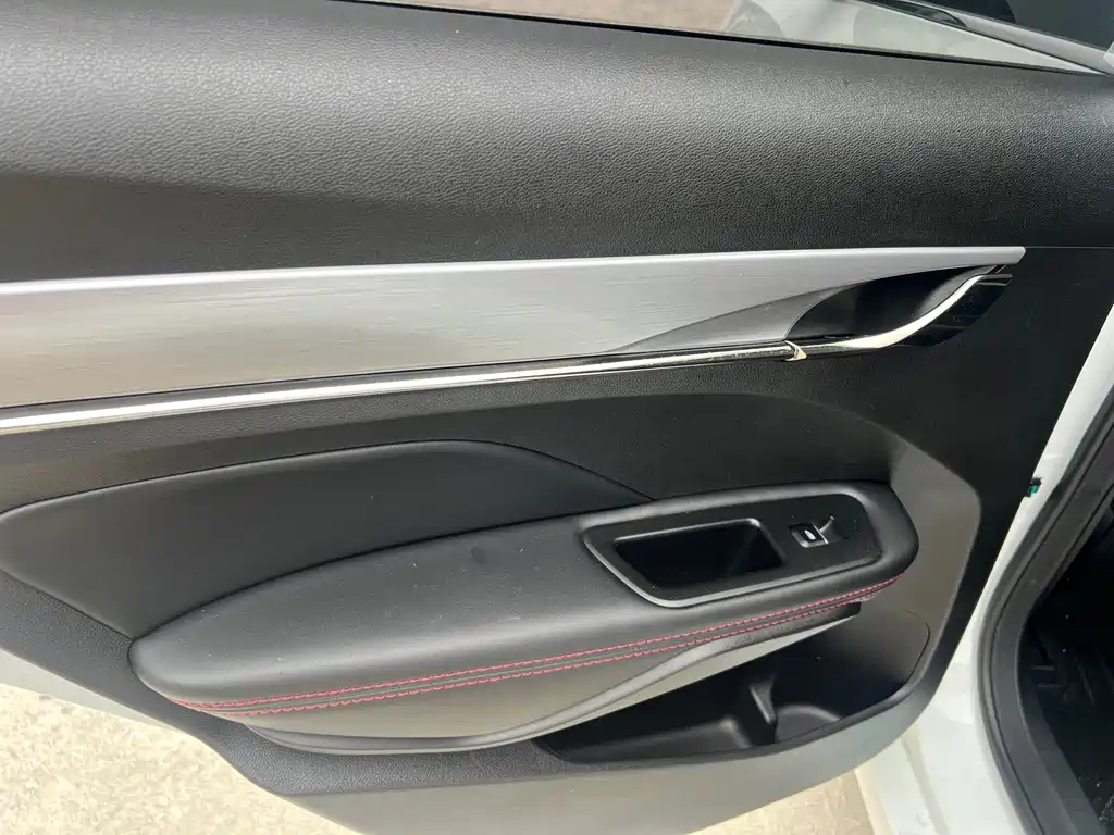 Geely Binrui — миниатюра 11