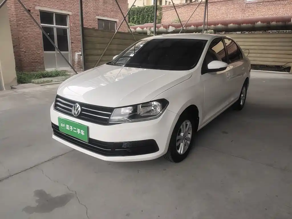 Volkswagen Santana — миниатюра 2
