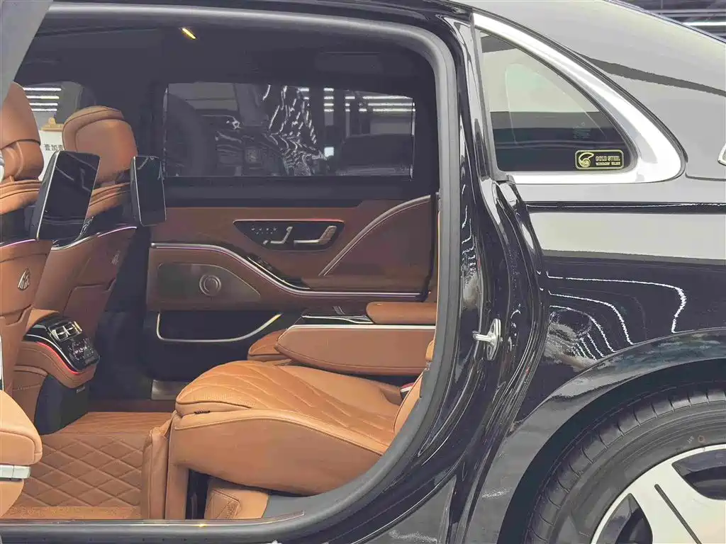 Mercedes-Benz S-Class — миниатюра 9