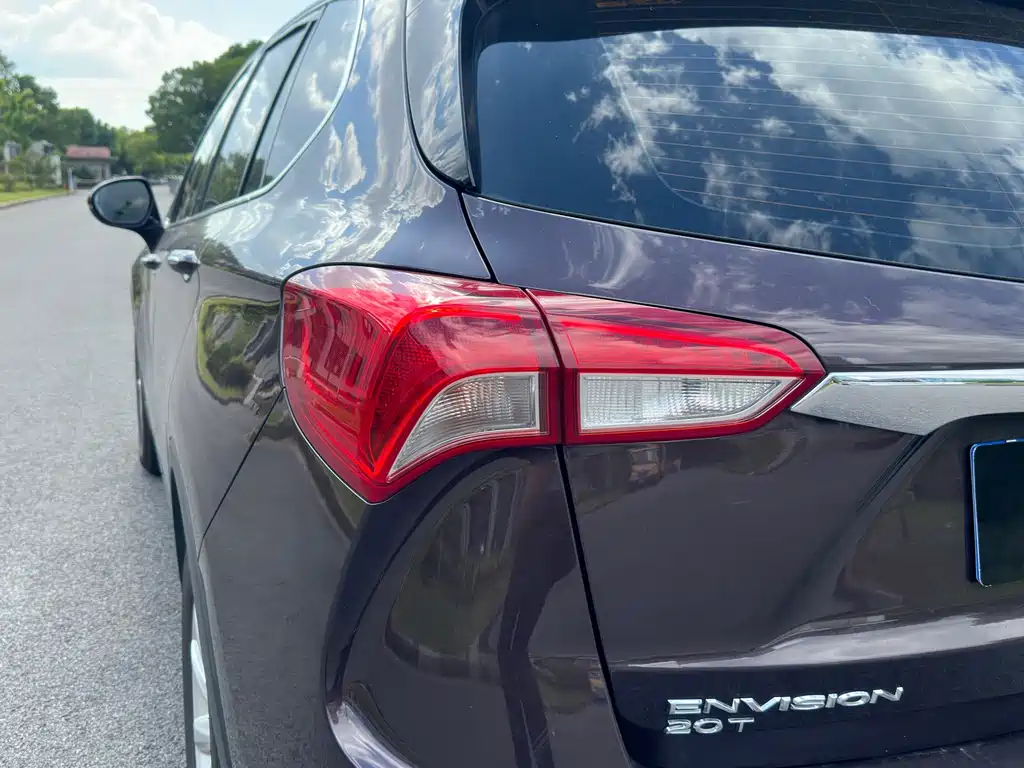Buick Envision Plus — миниатюра 8