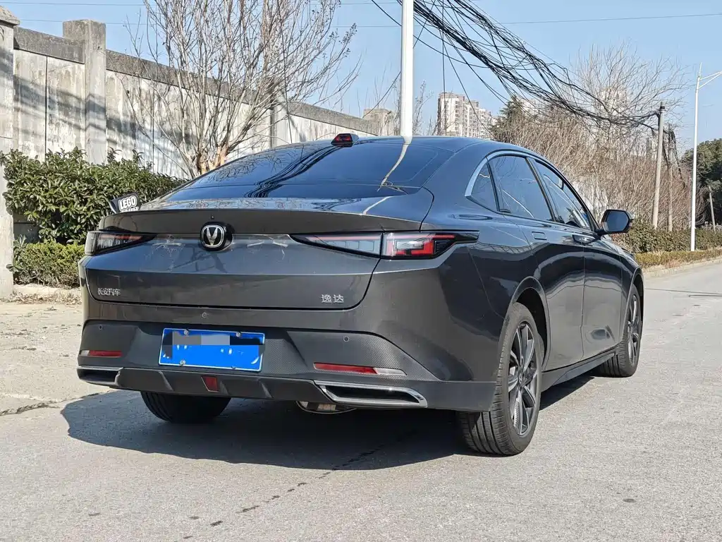 Changan Yida — миниатюра 8