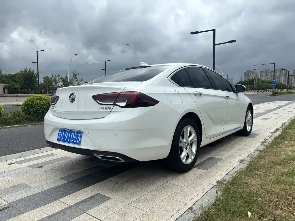 Buick Regal — миниатюра 5
