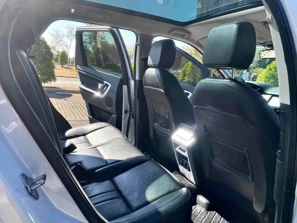 Land Rover Discovery Sport — миниатюра 16