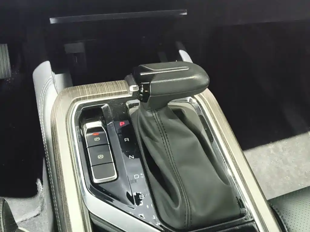 Wuling Jiachen — миниатюра 14