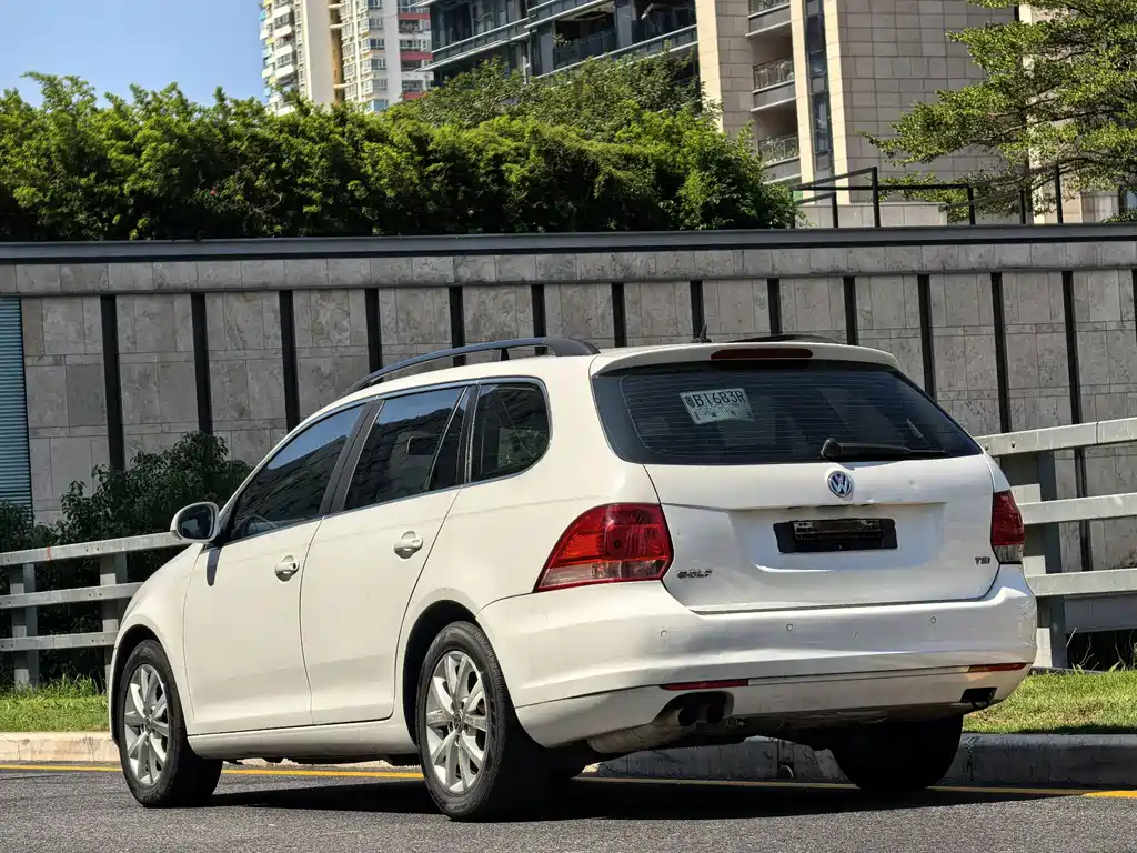 Volkswagen Golf (Import) — миниатюра 2