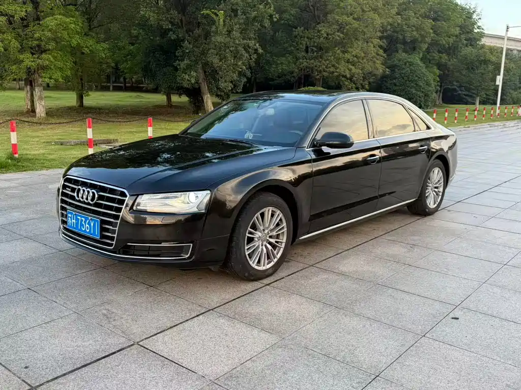 Audi A8 — миниатюра 3