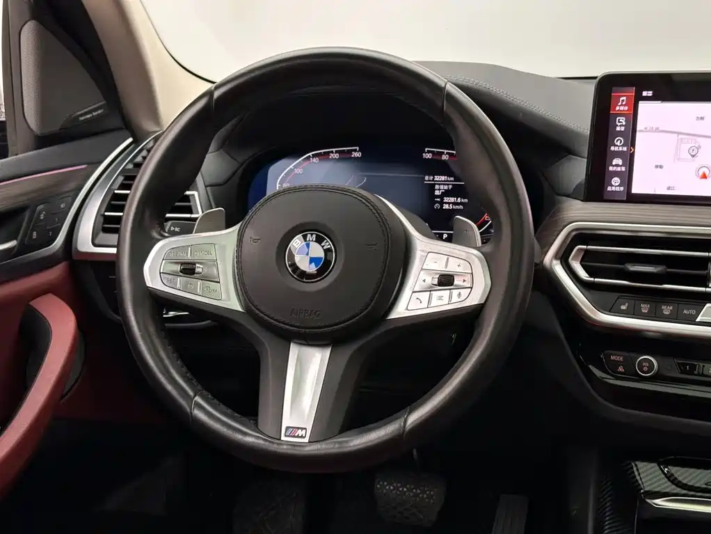 BMW X3 — миниатюра 12