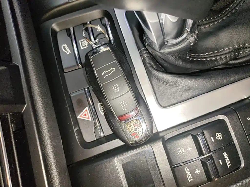 Porsche Macan — миниатюра 9