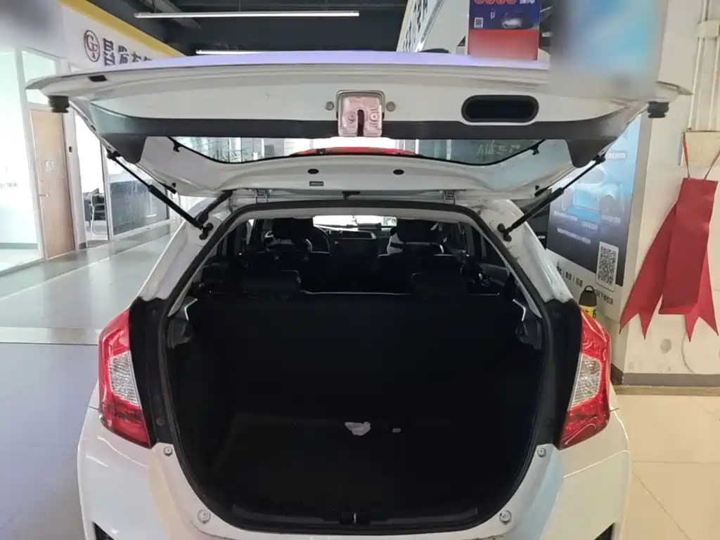Honda Fit — миниатюра 19