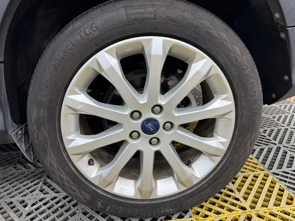Ford Kuga — миниатюра 34