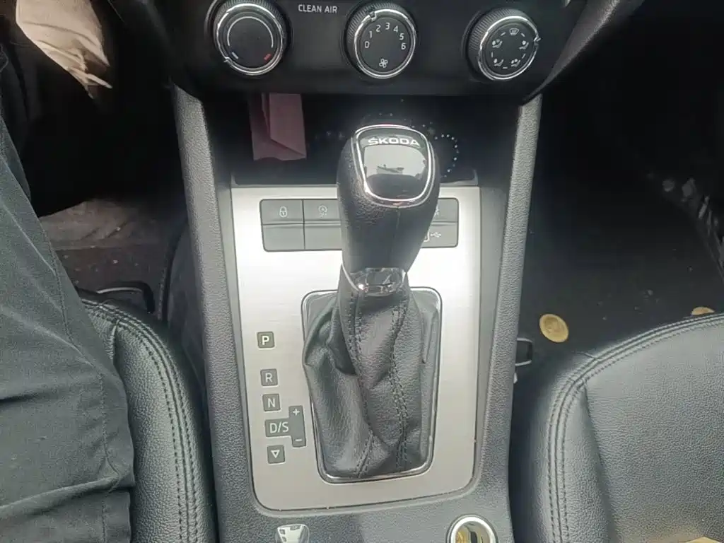 Skoda Octavia — миниатюра 14