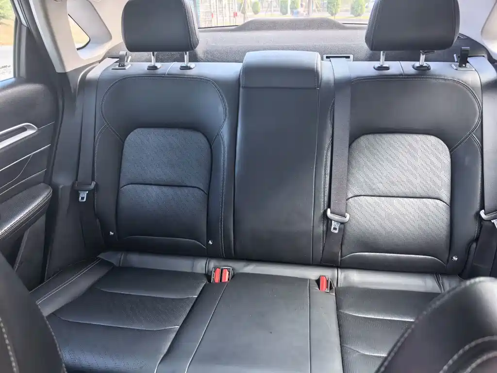 Geely Emgrand — миниатюра 11