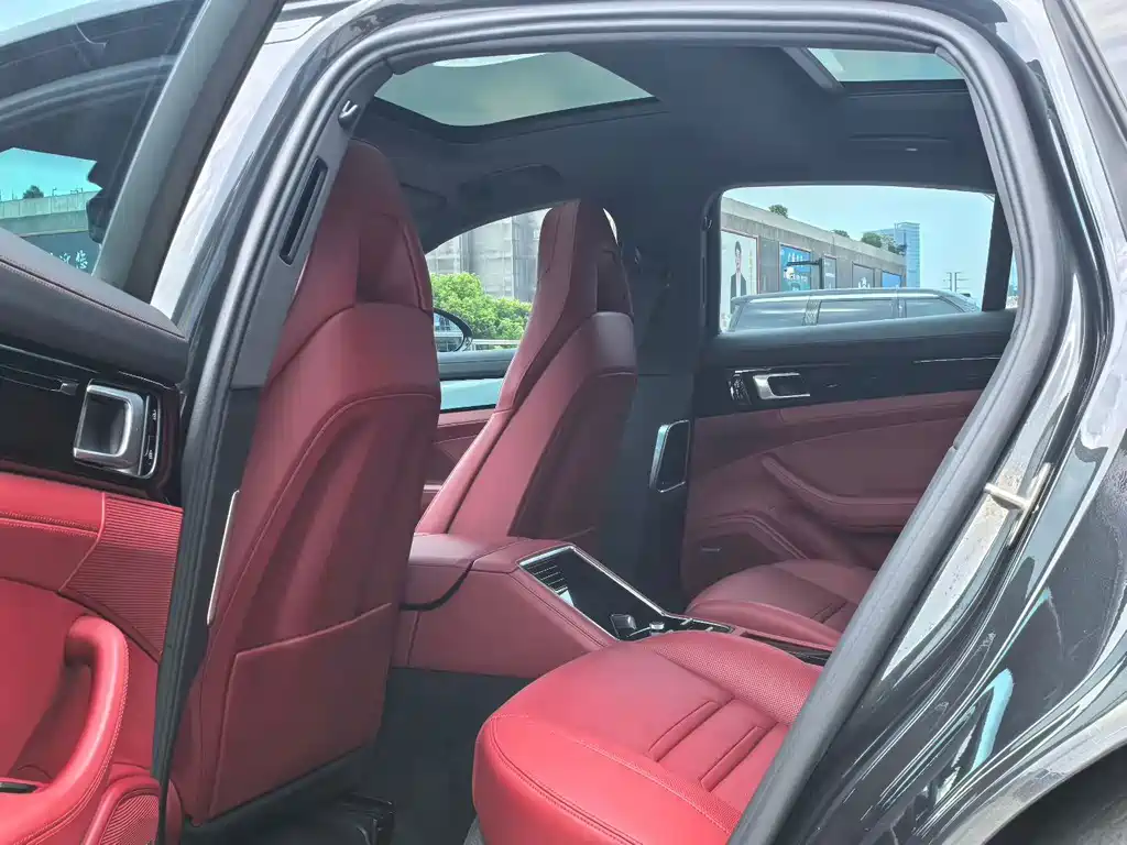 Porsche Panamera — миниатюра 5