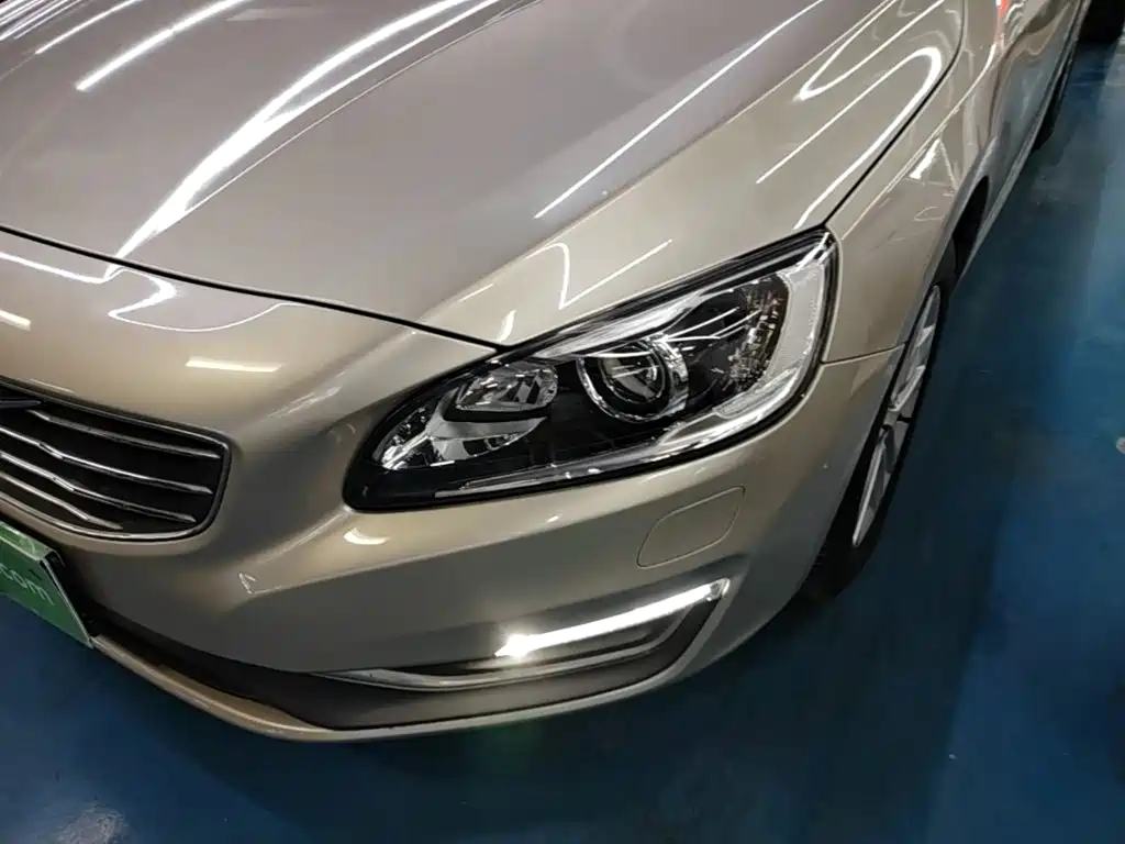 Volvo S60 — миниатюра 24