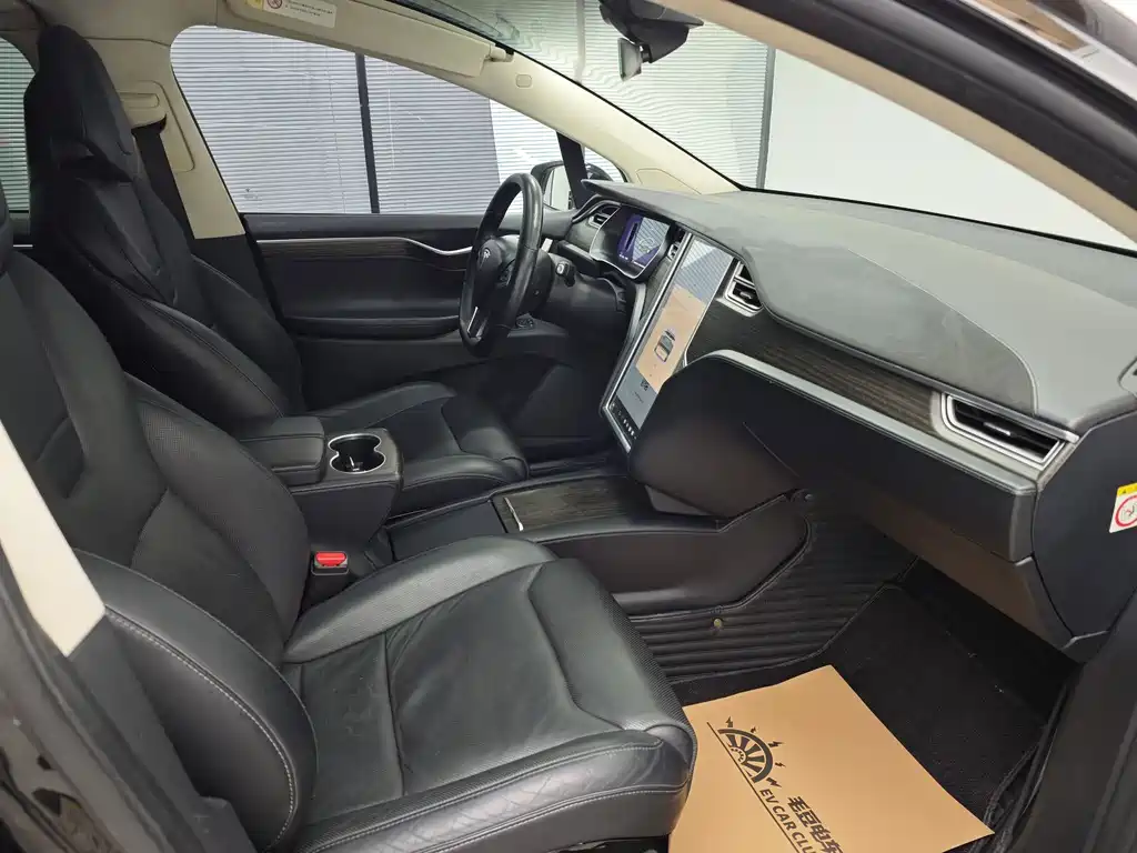 Tesla Model X — фотографии объявления, Фото 14