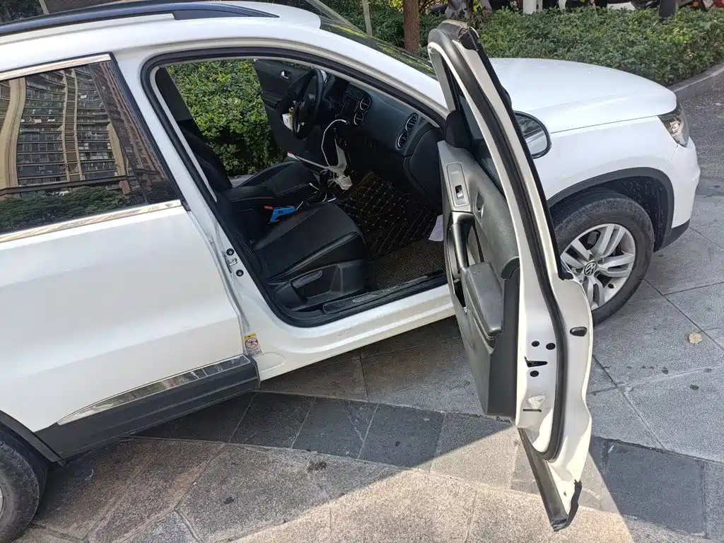 Volkswagen Tiguan — миниатюра 20