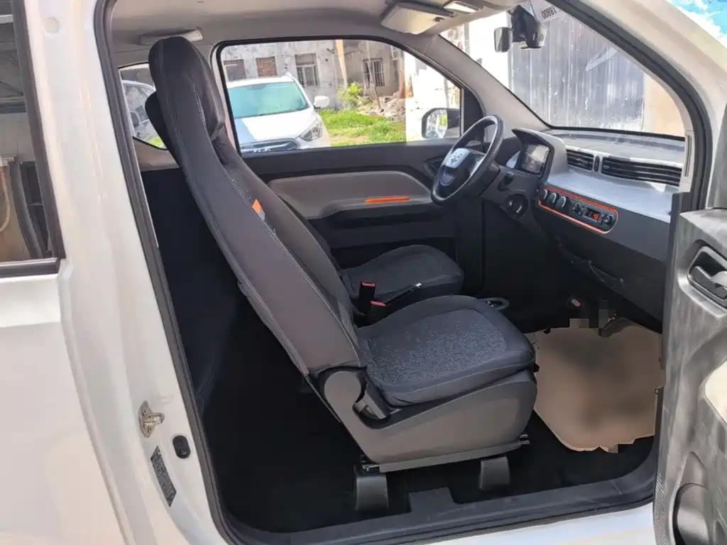 Wuling MINIEV — миниатюра 25