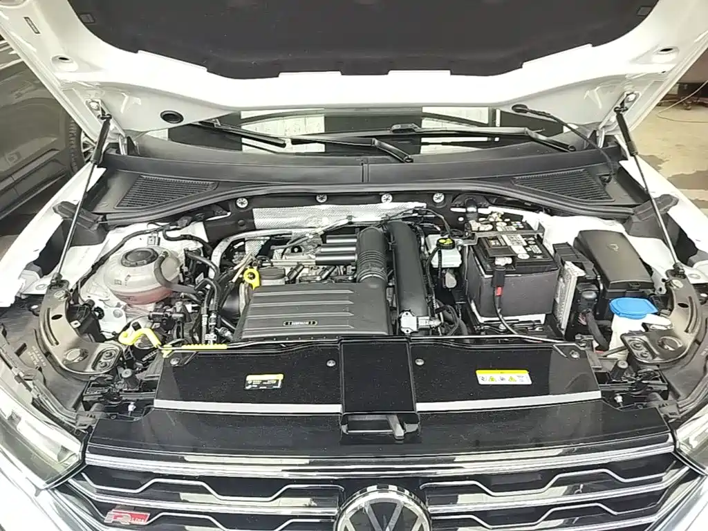 Volkswagen T-Roc — миниатюра 20