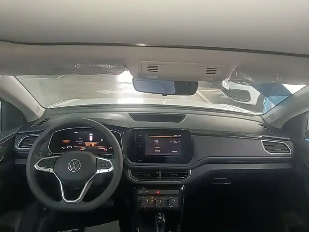 Volkswagen Tharu — миниатюра 10