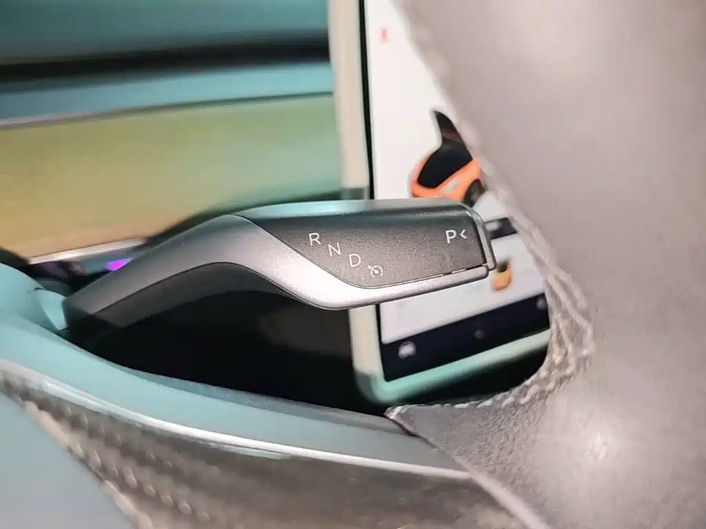 Tesla Model 3 — миниатюра 14