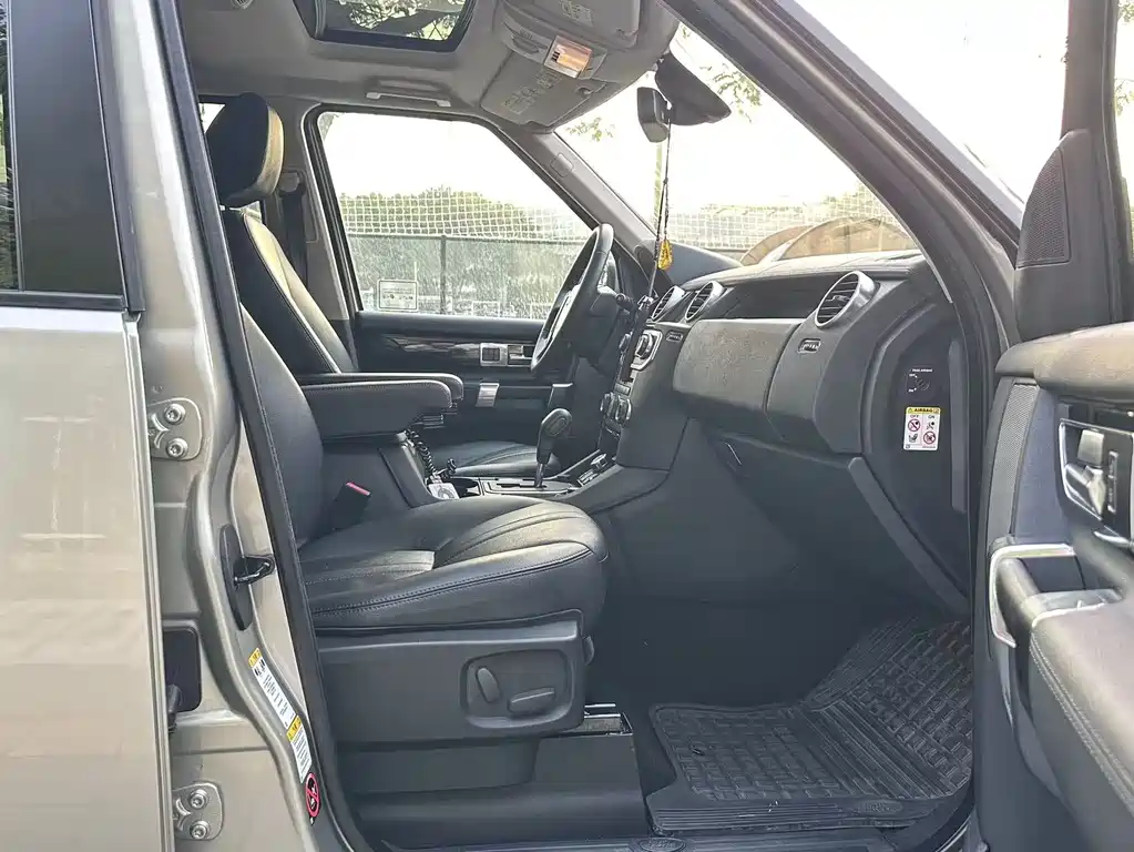 Land Rover Discovery 2010 3.0TDV6 HSE